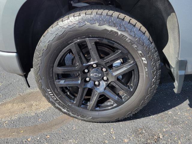 Used 2023 Chevrolet Silverado 1500 Custom AWD/4WD image 5