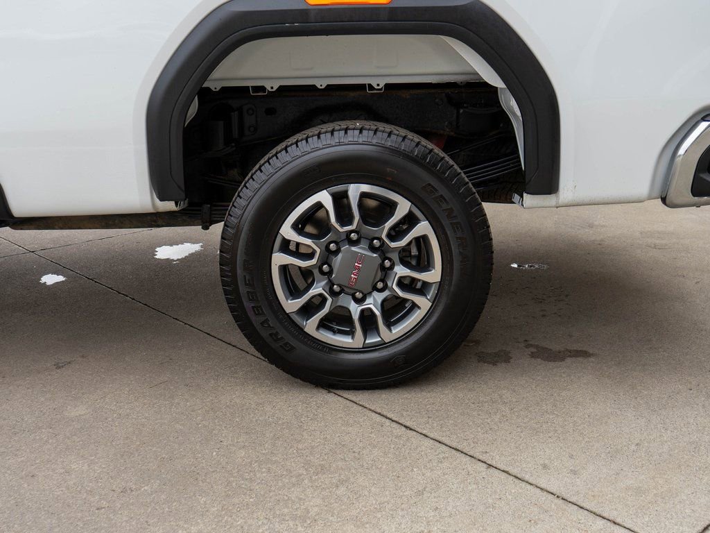 Used 2024 GMC Sierra 3500 SLE w/ SLE Convenience Package image 28