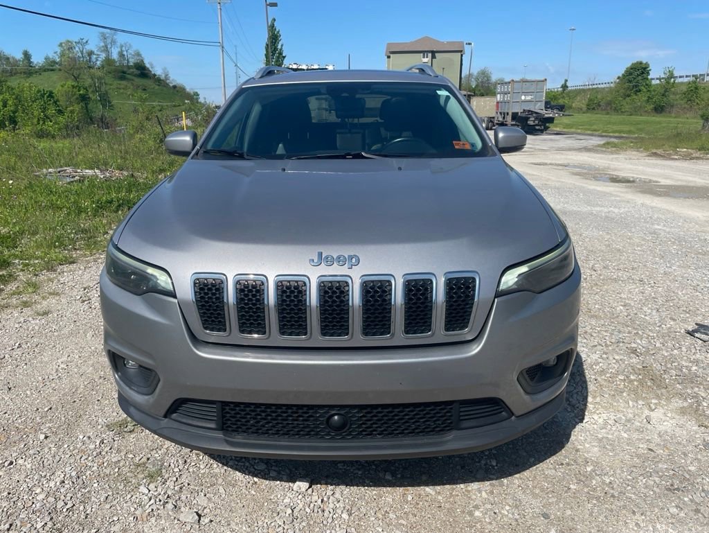 Used 2021 Jeep Cherokee Latitude Plus w/ Sun & Sound Group AWD/4WD image 2