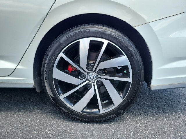 Used 2020 Volkswagen Jetta GLI FWD image 7