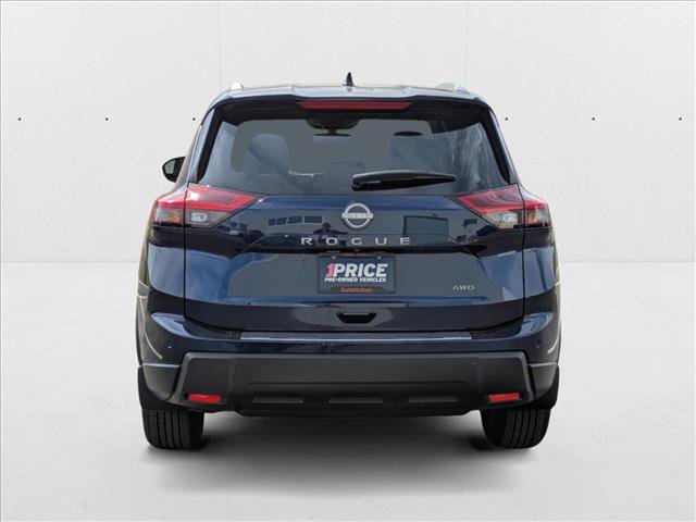 Used 2025 Nissan Rogue SV w/ SV Premium Package image 6