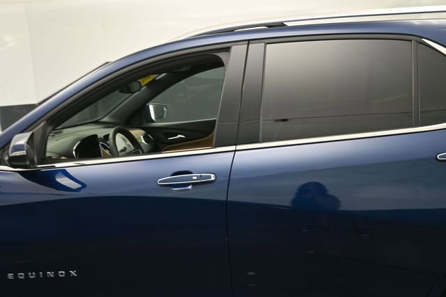 Used 2023 Chevrolet Equinox Premier AWD/4WD image 33