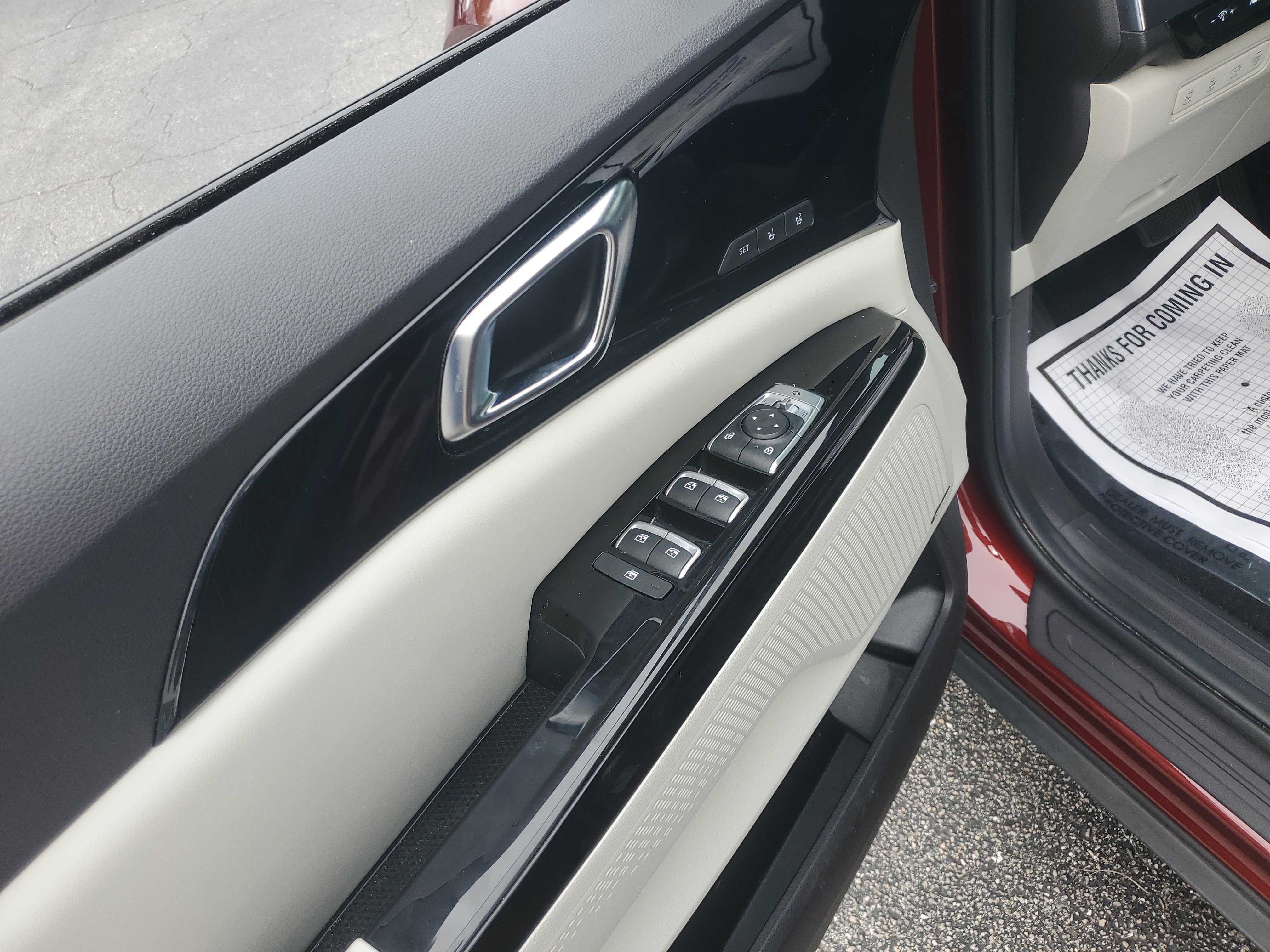 Used 2024 Kia Carnival SX Prestige FWD image 25