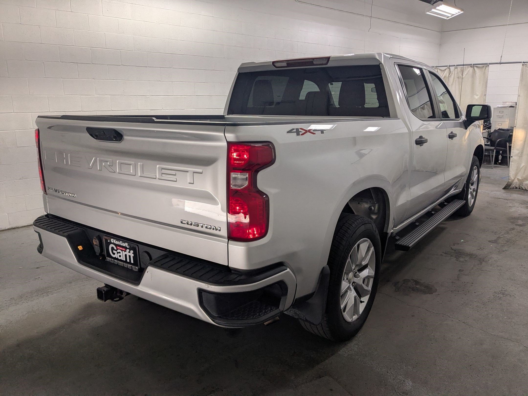 Used 2022 Chevrolet Silverado 1500 Custom AWD/4WD image 7
