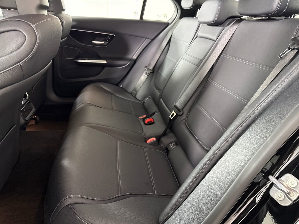 Used 2025 Mercedes-Benz C 300 Sedan image 12
