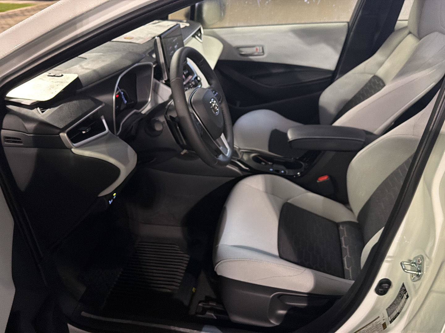 New 2027 Toyota Corolla SE FWD image 10