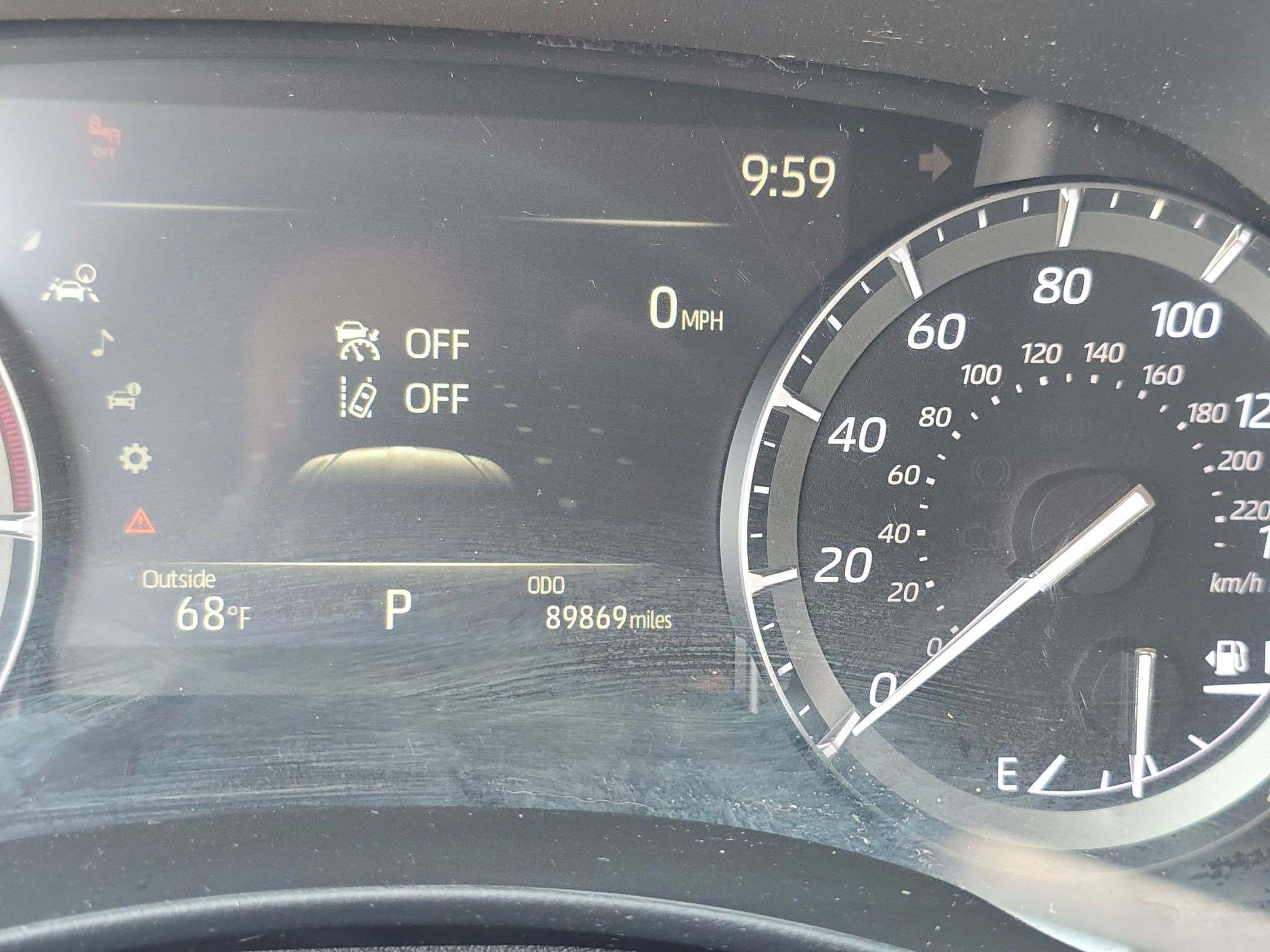 Used 2020 Toyota Highlander XLE image 23