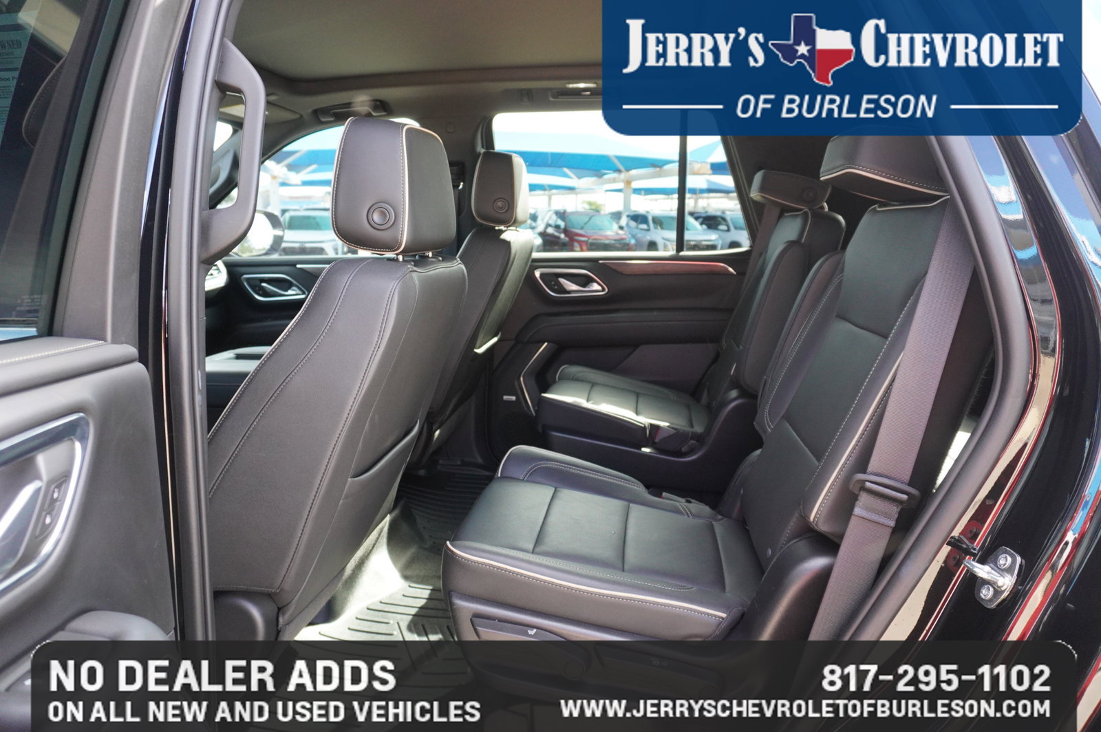 Used 2023 Chevrolet Tahoe Premier AWD/4WD image 10