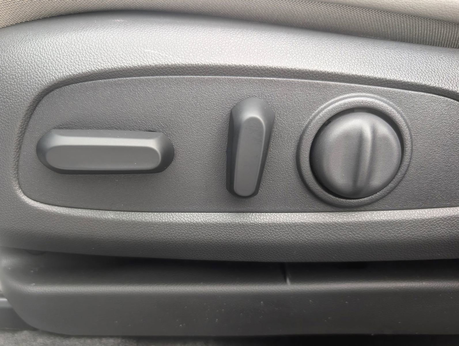 Certified 2025 Buick Envista Avenir image 11