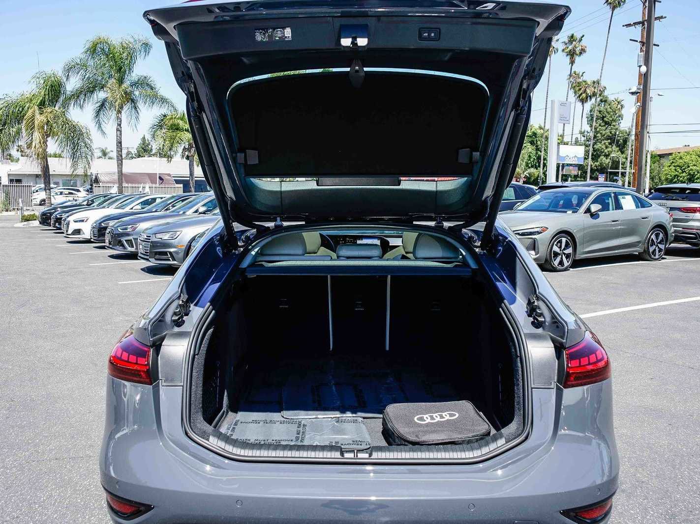 Used 2025 Audi A6 e-tron Prestige w/ Beige Warm Weather Package image 26