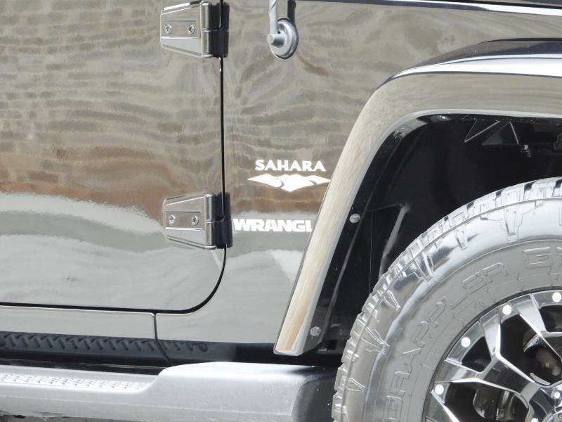 Used 2013 Jeep Wrangler Sahara w/ Connectivity Group AWD/4WD image 13