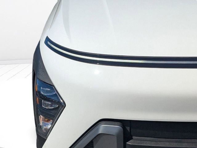 Used 2024 Hyundai Kona SEL image 9