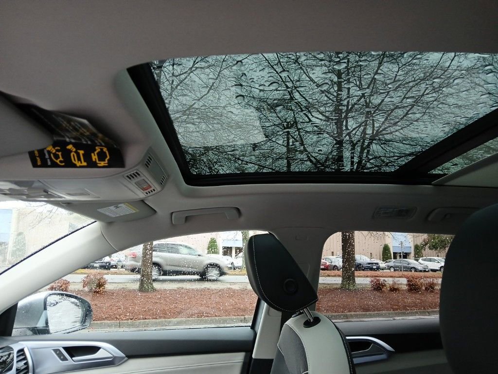 New 2025 Volkswagen Taos SE image 20