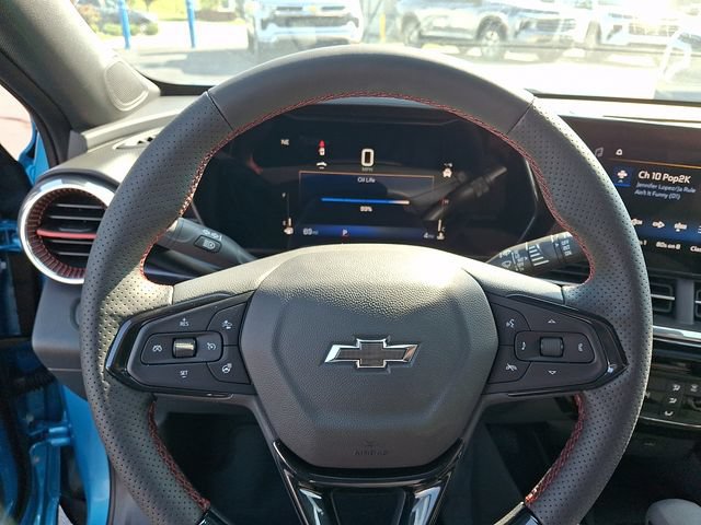 New 2026 Chevrolet Trax RS w/ Sunroof Package FWD image 17