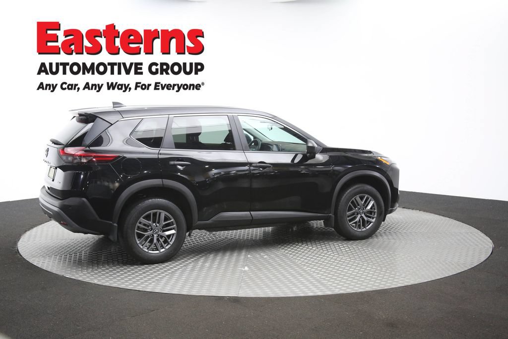 Used 2023 Nissan Rogue S AWD/4WD image 38