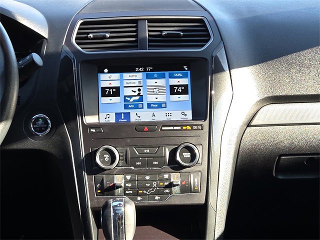 Used 2019 Ford Explorer XLT w/ Equipment Group 202A image 12