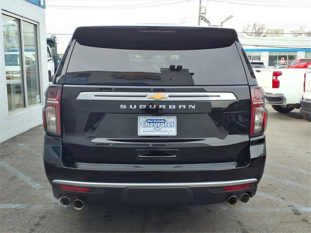 Used 2024 Chevrolet Suburban High Country w/ Advanced Technology Package image 5