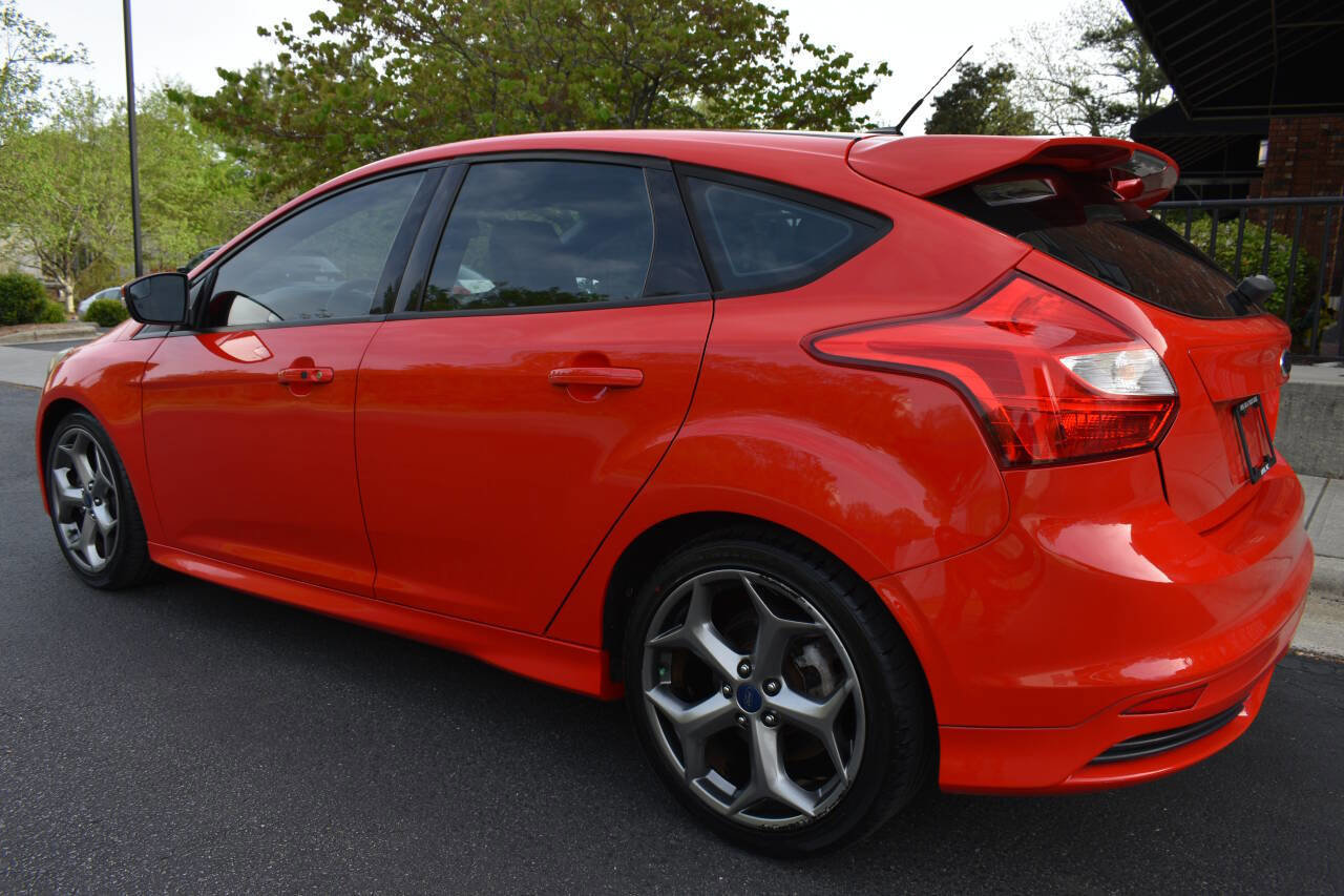 Used 2013 Ford Focus ST image 30
