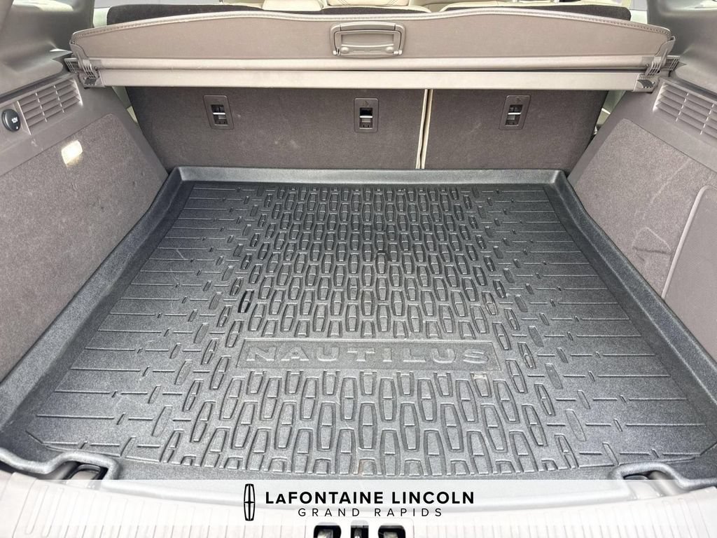 Certified 2023 Lincoln Nautilus Reserve w/ Class II Trailer Tow Package AWD/4WD image 30