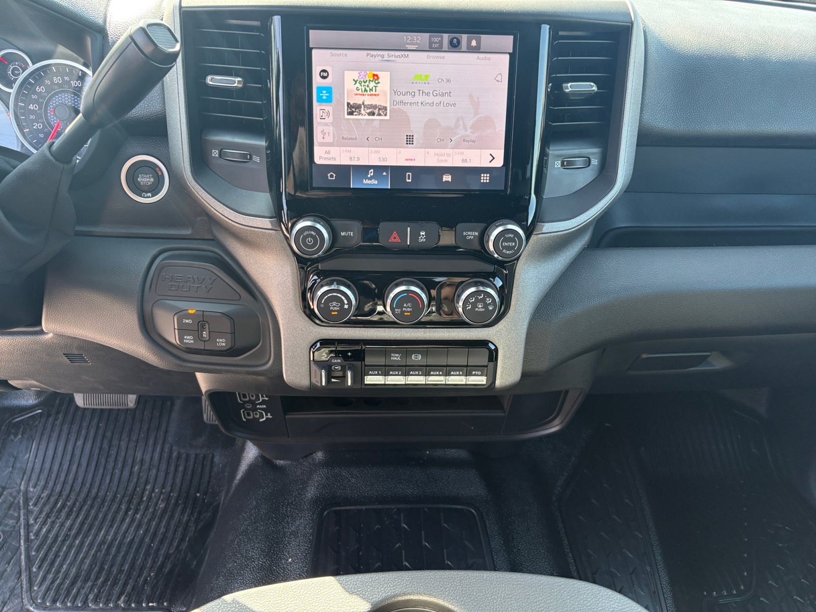 New 2026 RAM 3500 Tradesman w/ Chrome Appearance Group A AWD/4WD image 18