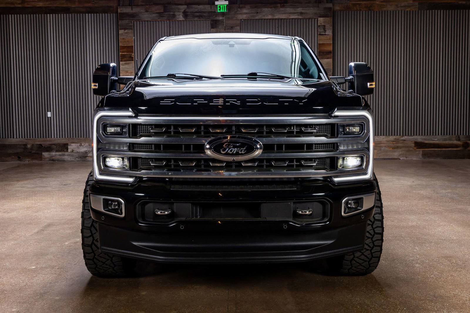 Used 2024 Ford F250 Platinum image 2