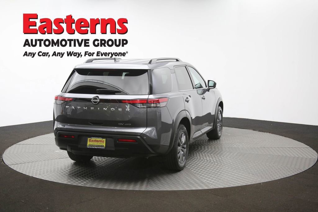 Used 2024 Nissan Pathfinder SV image 38