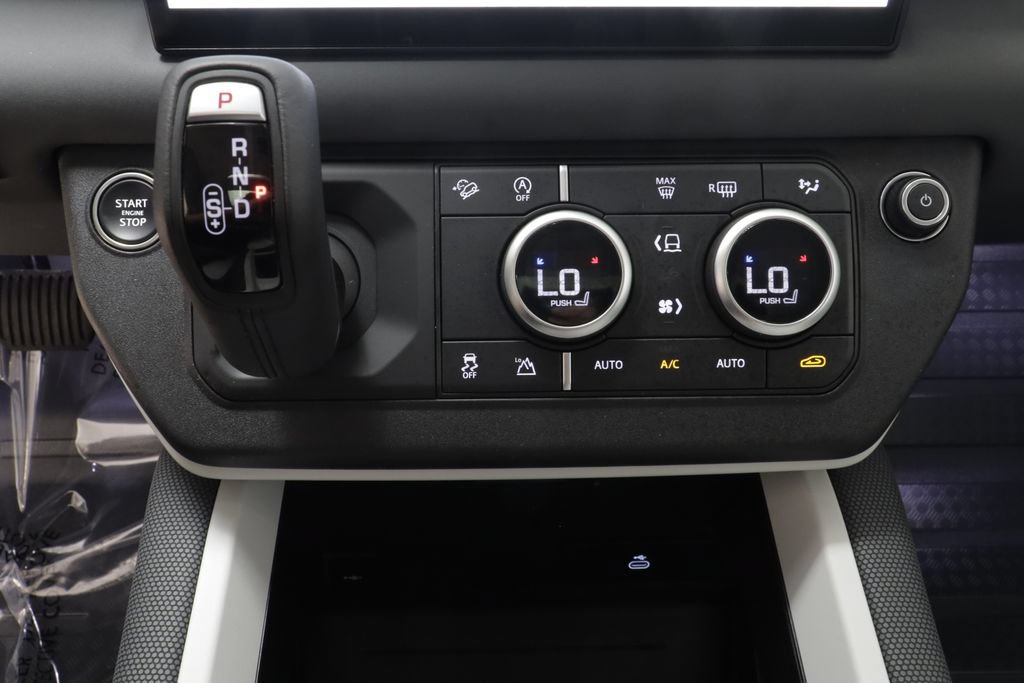Certified 2025 Land Rover Defender 110 S AWD/4WD image 12