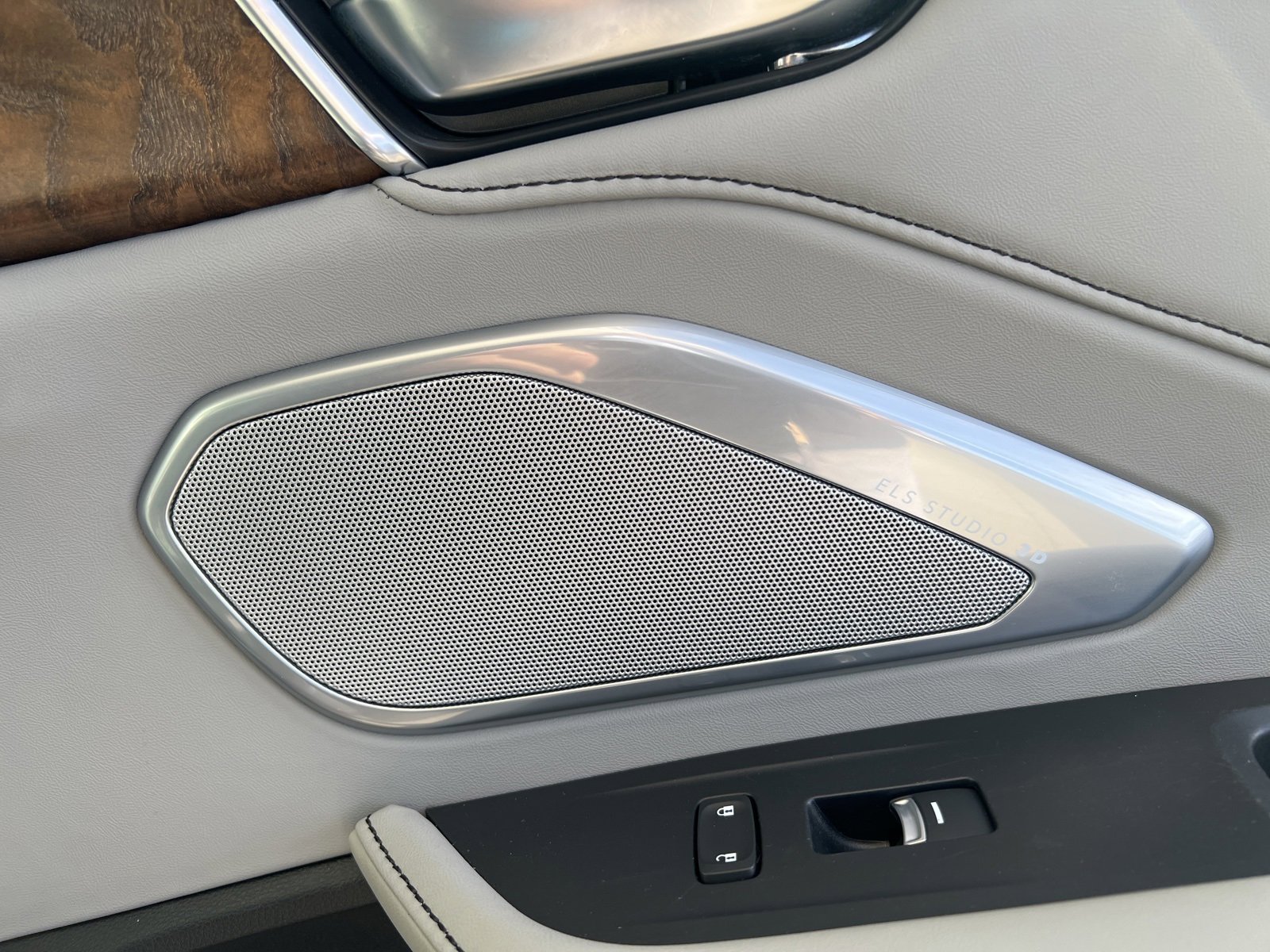 Used 2019 Acura RDX AWD w/ Advance Package image 14