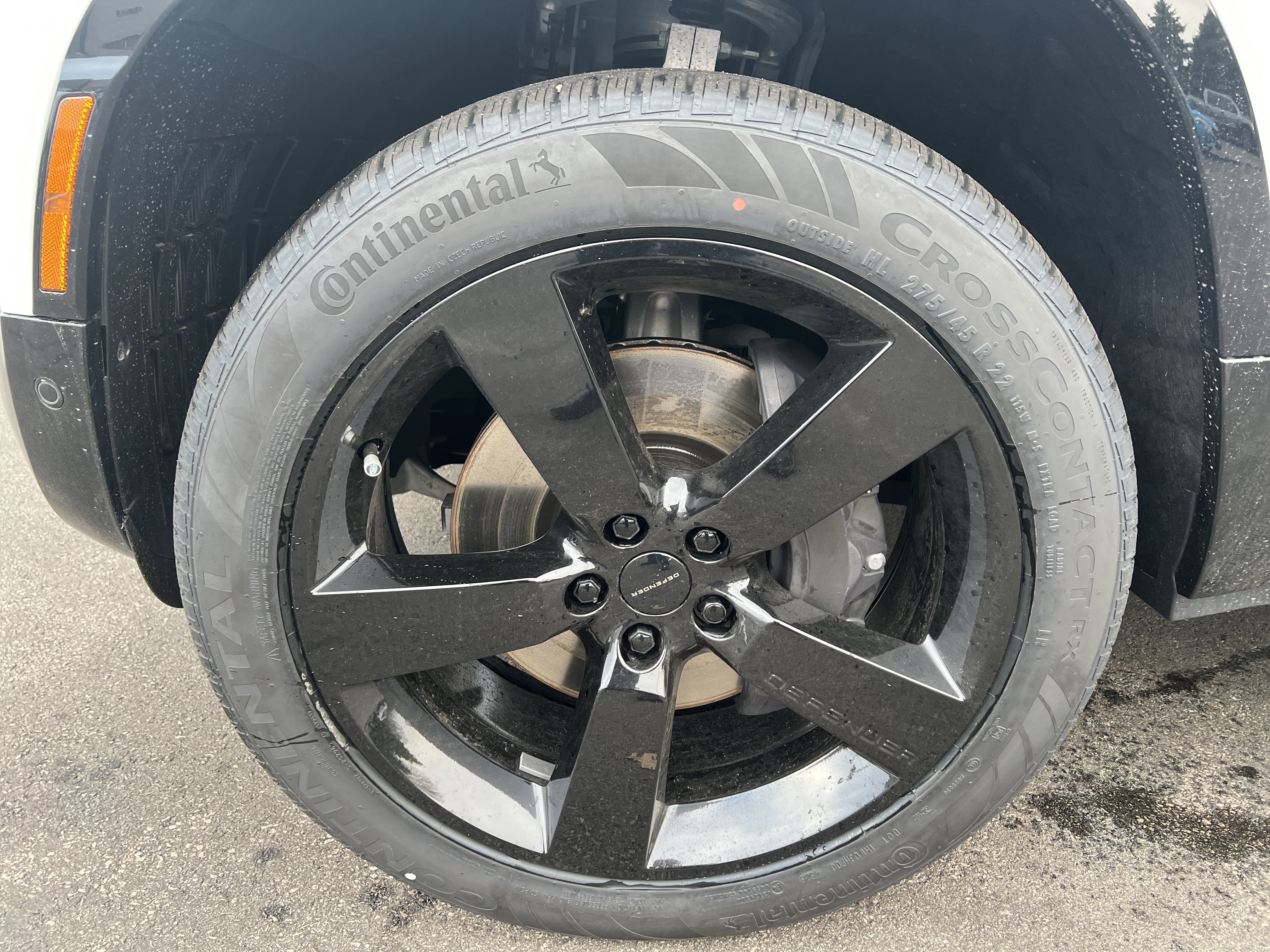 New 2026 Land Rover Defender 110 X-Dynamic SE image 6