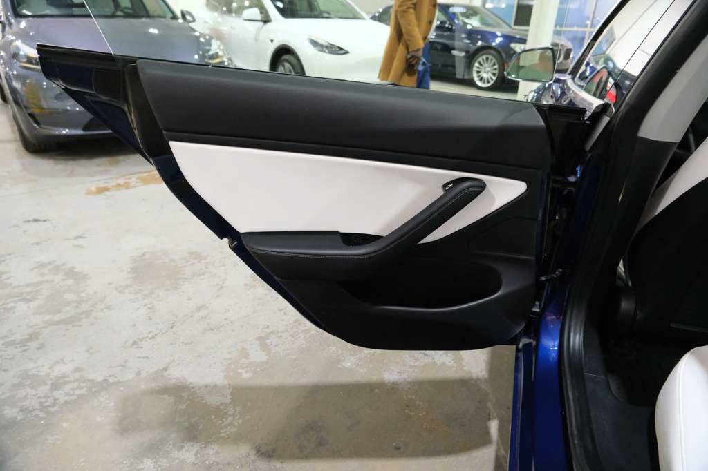 Used 2019 Tesla Model 3 Performance AWD/4WD image 21