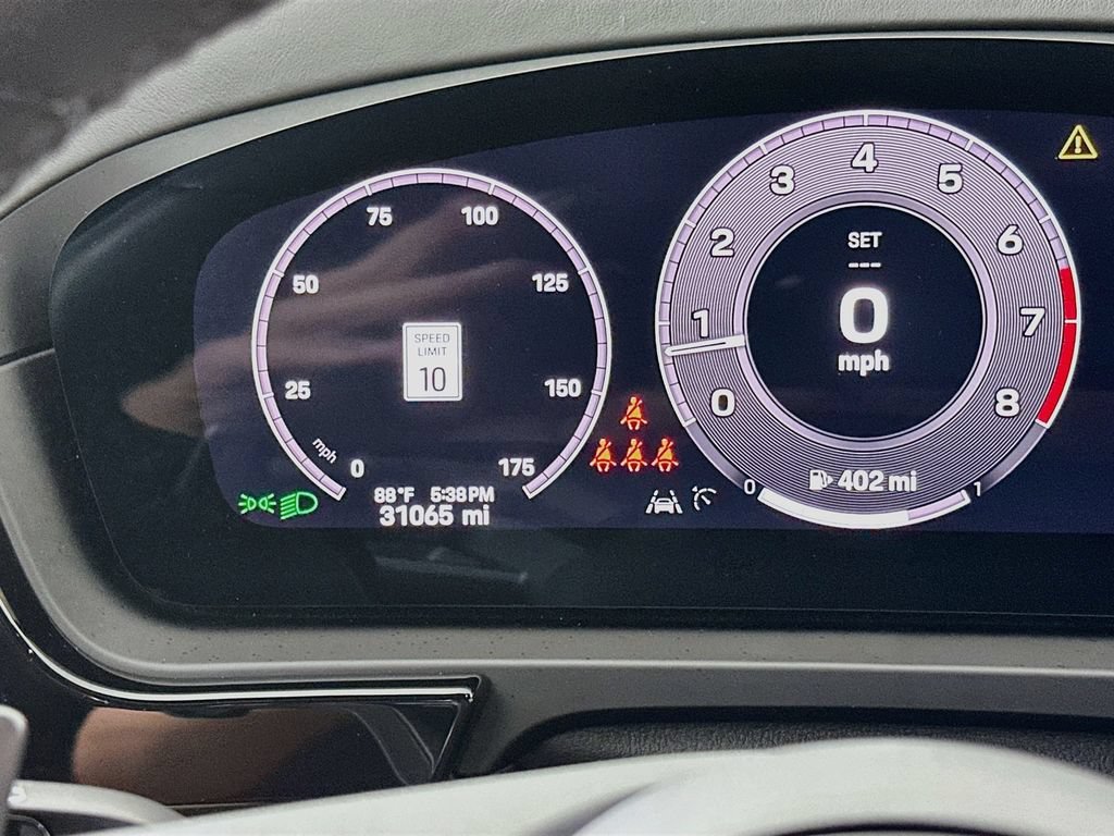 Certified 2024 Porsche Cayenne AWD/4WD image 13