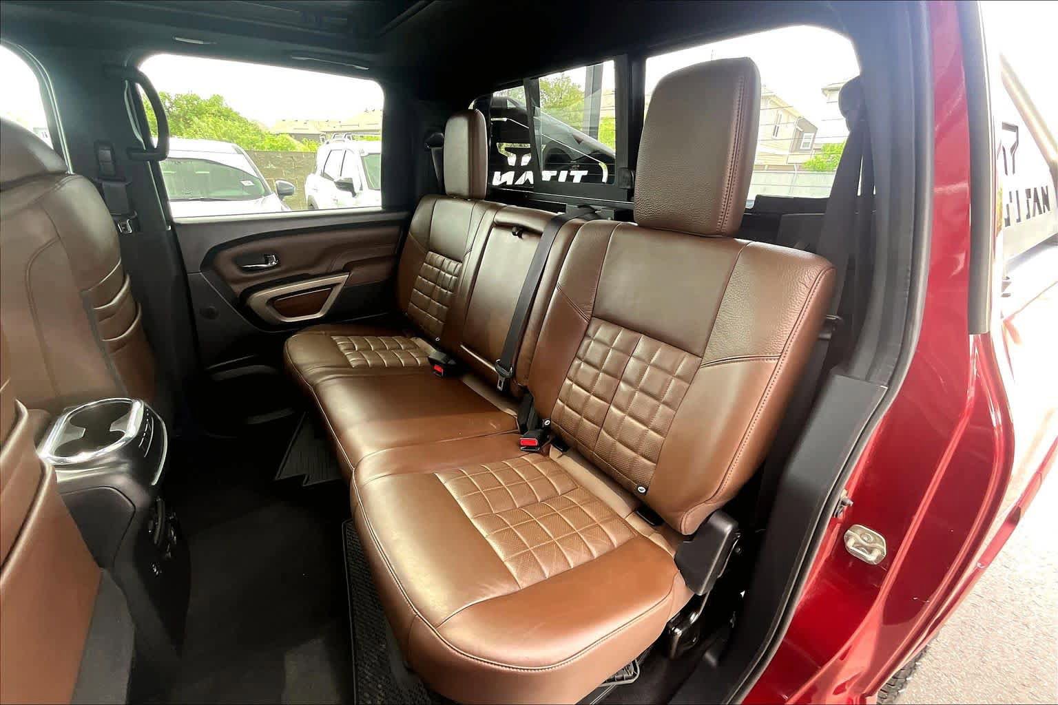 Used 2021 Nissan Titan Platinum Reserve w/ Moonroof Package AWD/4WD image 20