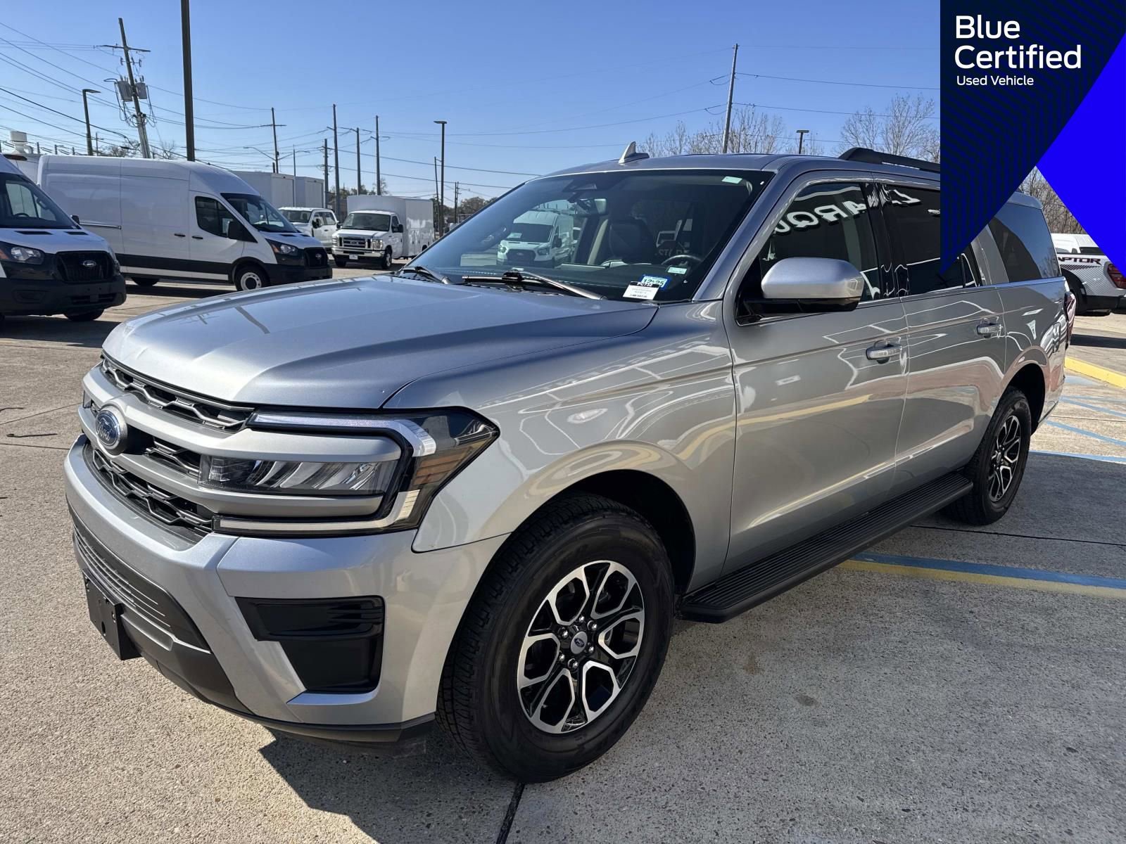 Certified 2024 Ford Expedition Max XLT image 4