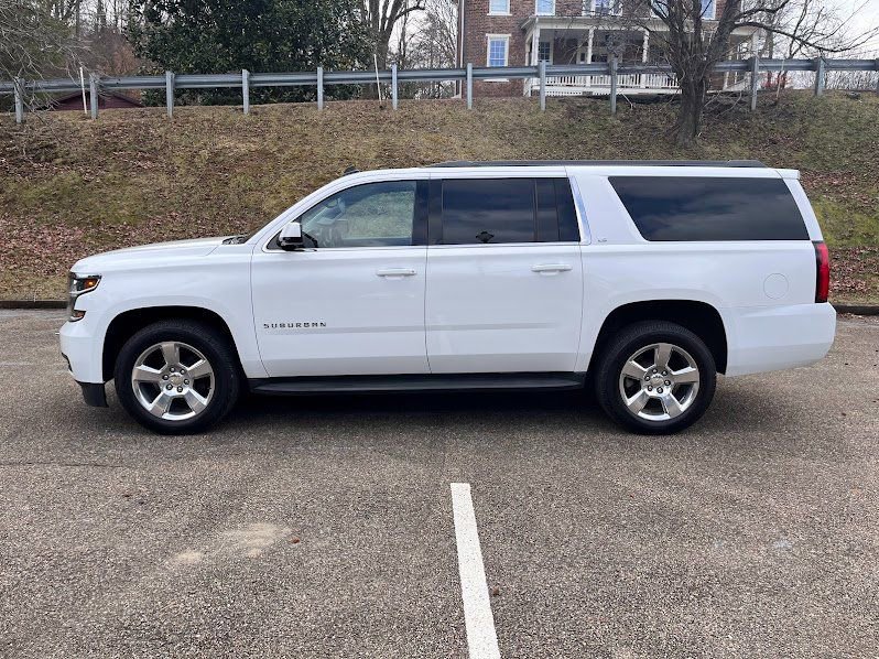 Used 2015 Chevrolet Suburban LS image 24