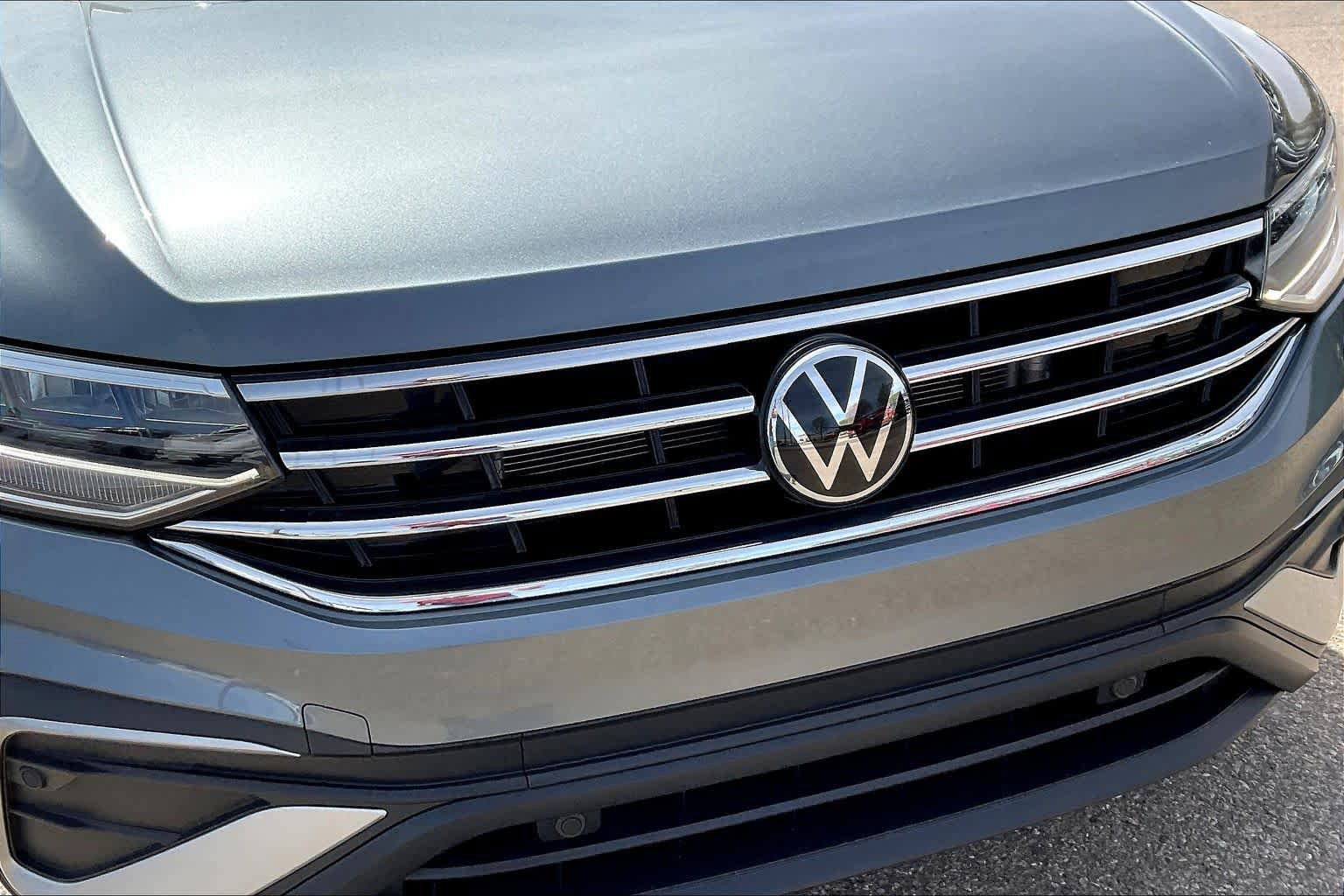 Used 2024 Volkswagen Tiguan Wolfsburg Edition FWD image 29