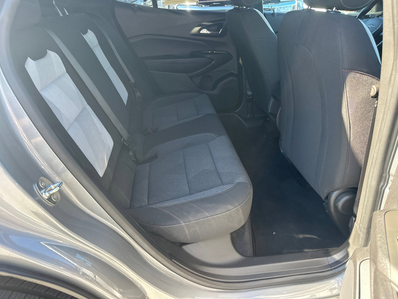Used 2024 Chevrolet Trax RS w/ Driver Confidence Package FWD image 15