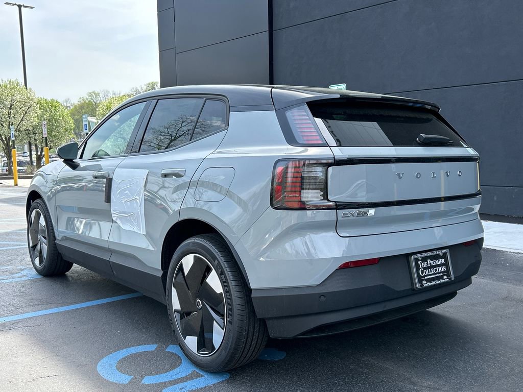 New 2026 Volvo EX30 Plus w/ Climate Package image 4