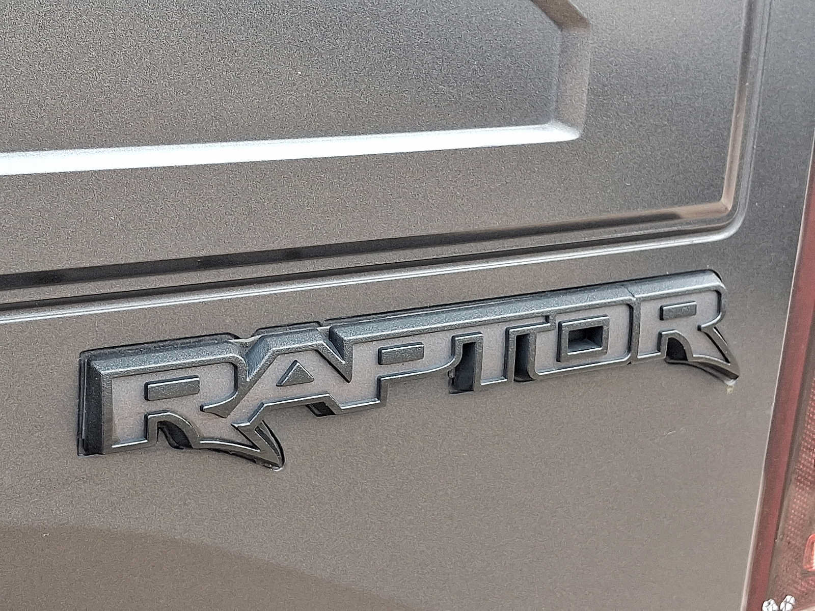 Used 2018 Ford F150 Raptor w/ Equipment Group 802A Luxury AWD/4WD image 31