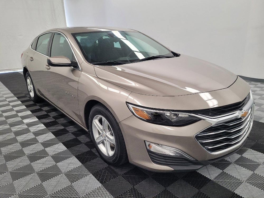 Used 2025 Chevrolet Malibu LS FWD image 13