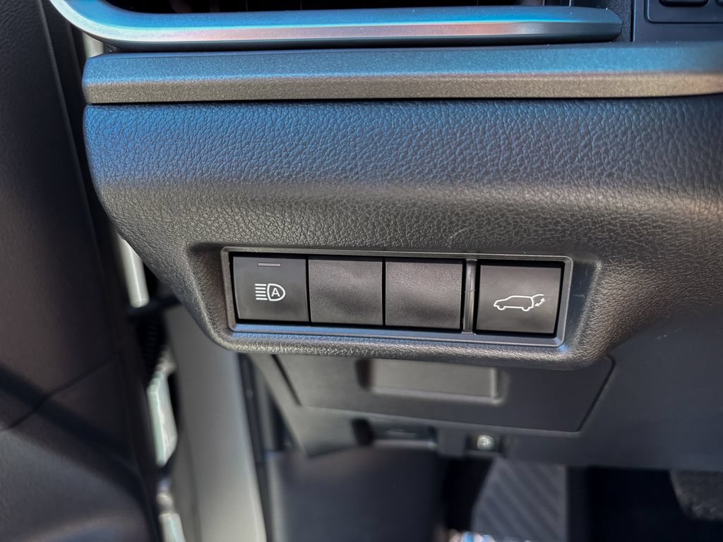 Used 2025 Toyota Grand Highlander AWD image 35