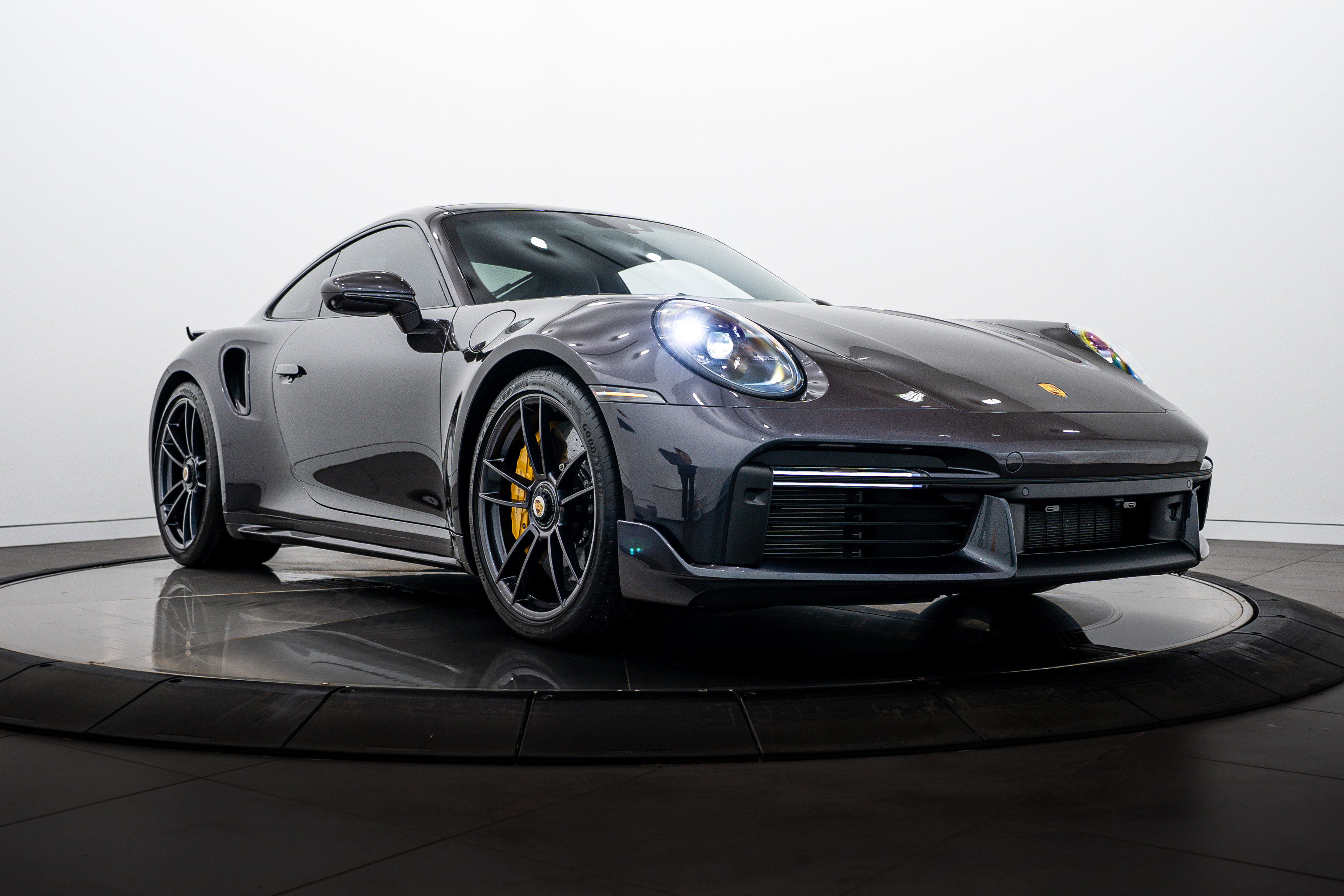 Certified 2022 Porsche 911 Turbo S AWD/4WD image 9
