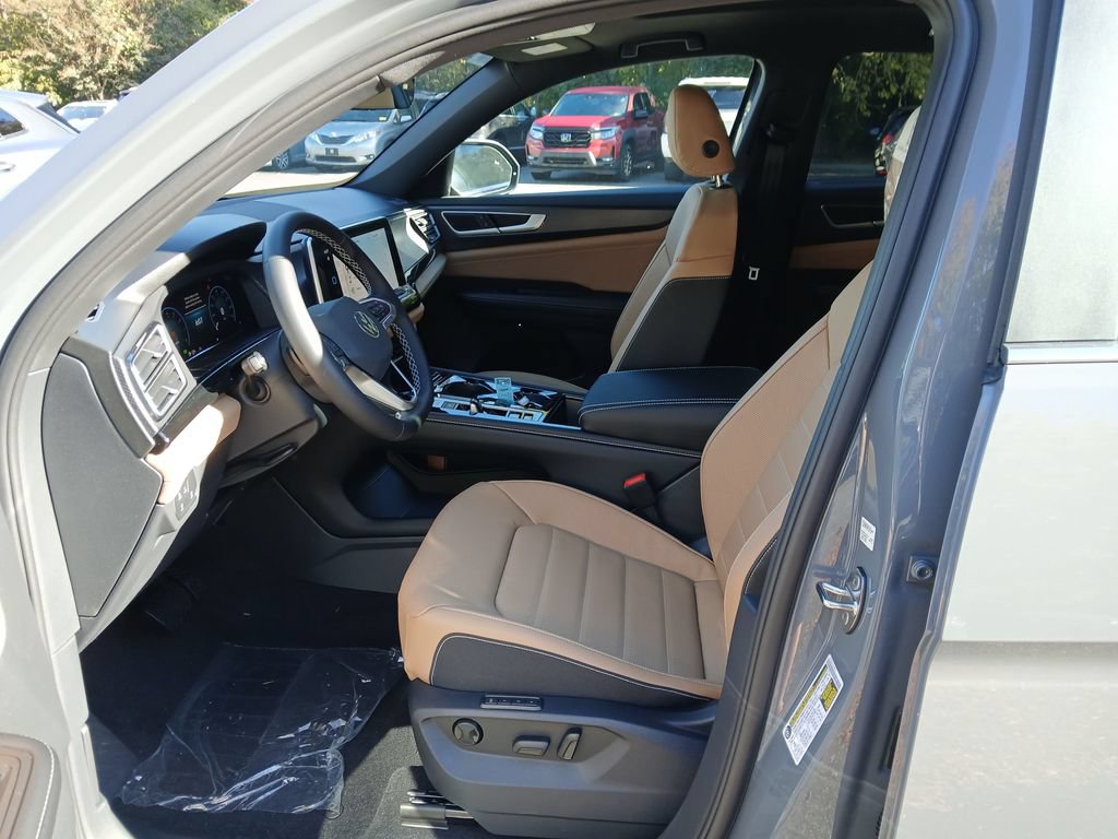 New 2026 Volkswagen Atlas Cross Sport SEL AWD/4WD image 9