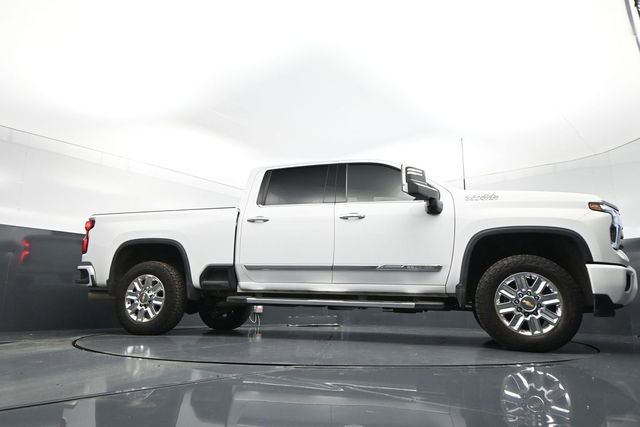 Used 2024 Chevrolet Silverado 2500 High Country w/ Z71 Off-Road Package AWD/4WD image 28