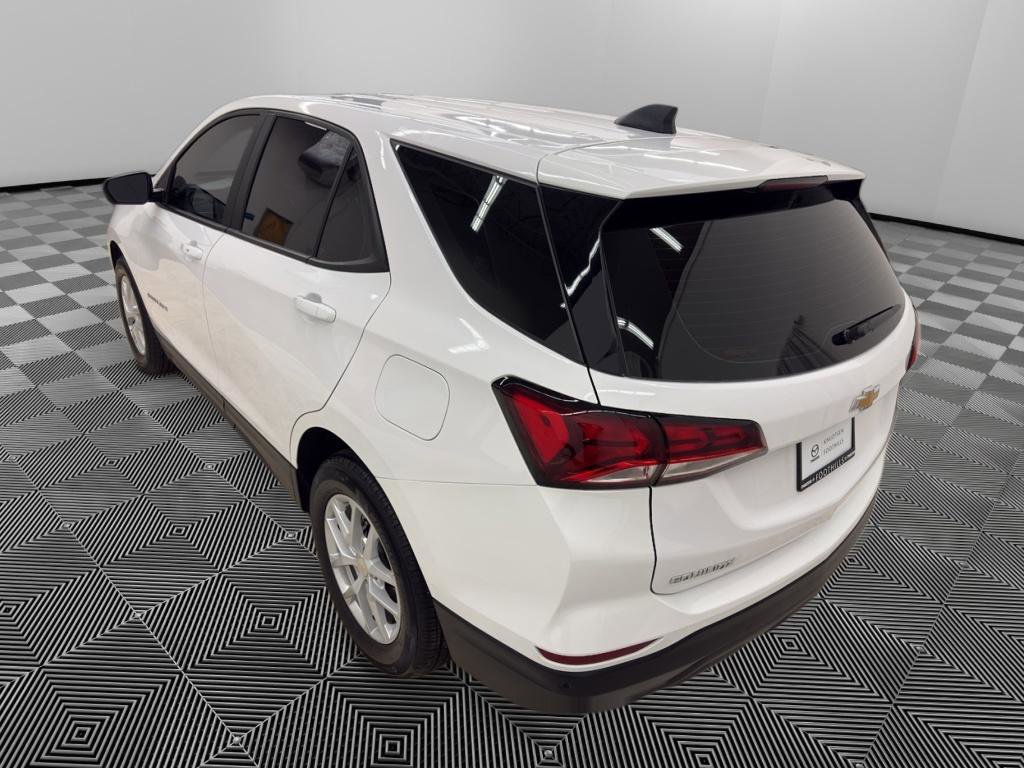 Used 2023 Chevrolet Equinox LS image 5