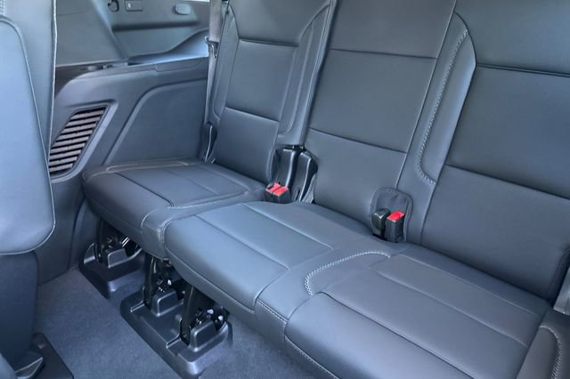 New 2026 GMC Yukon Denali w/ Sun & Power Step Package image 17