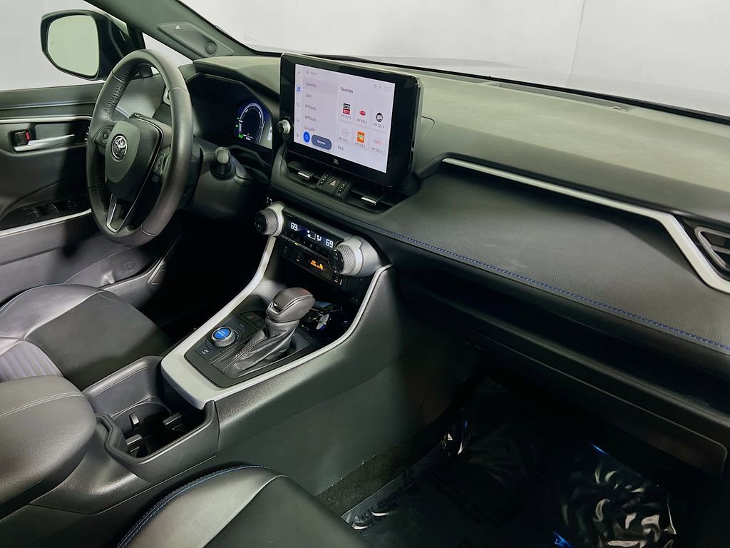 Used 2024 Toyota RAV4 XSE w/ Advanced Technology Package AWD/4WD image 25