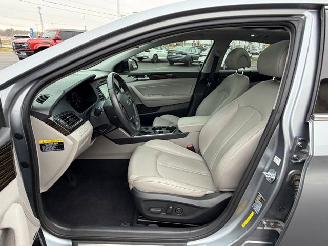 Used 2016 Hyundai Sonata Limited w/ Option Group 02 image 14