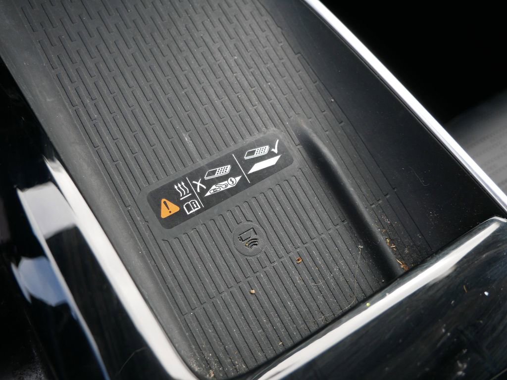 Used 2025 Buick Enclave Sport Touring image 20