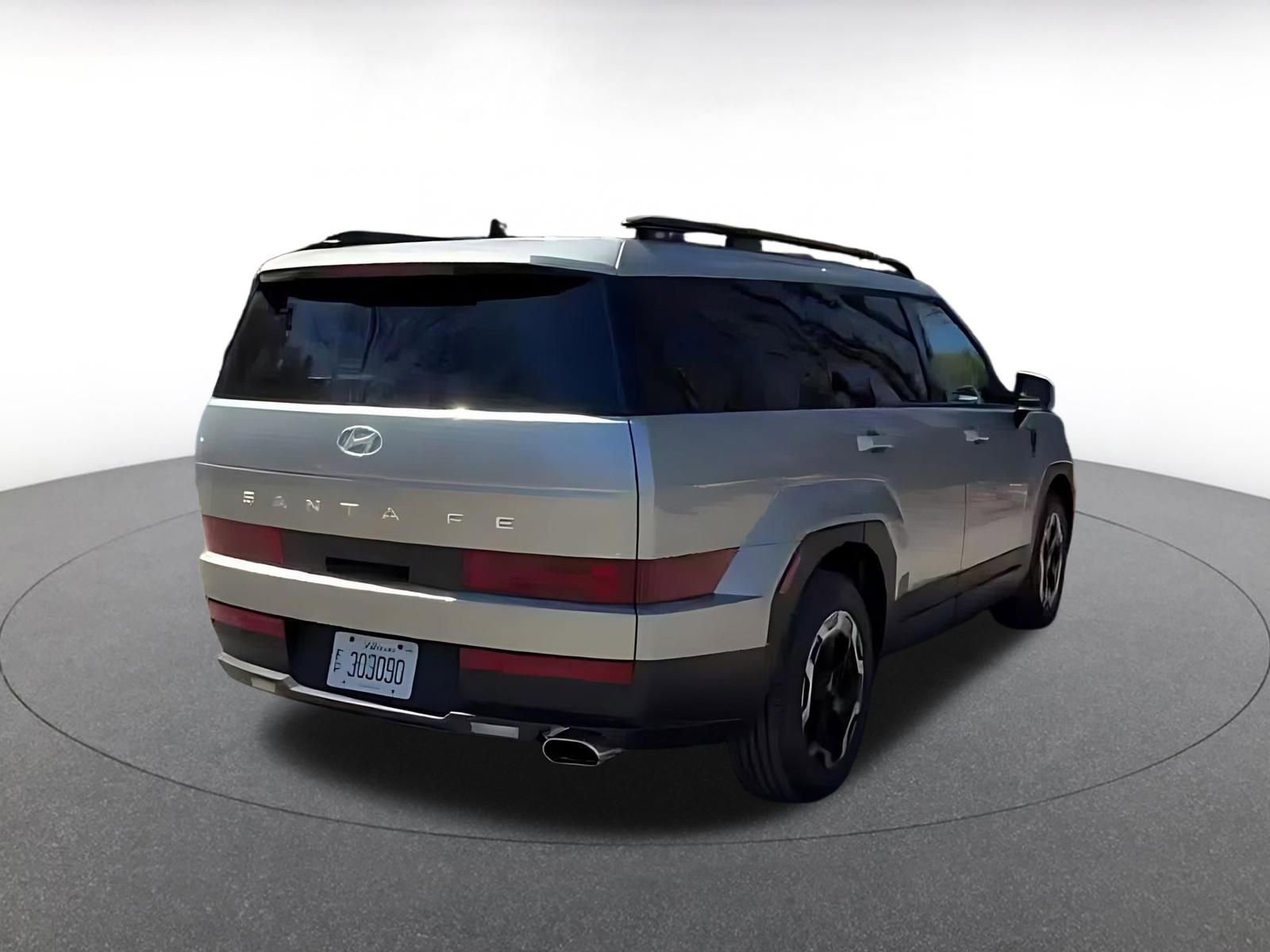 Used 2025 Hyundai Santa Fe SEL image 14