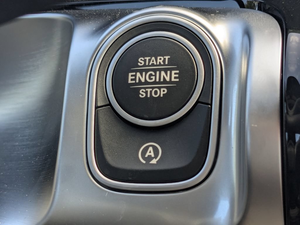 Used 2024 Mercedes-Benz GLB 250 4MATIC image 25